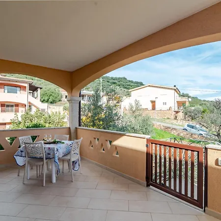 Casa Lucia San Teodoro 1 *